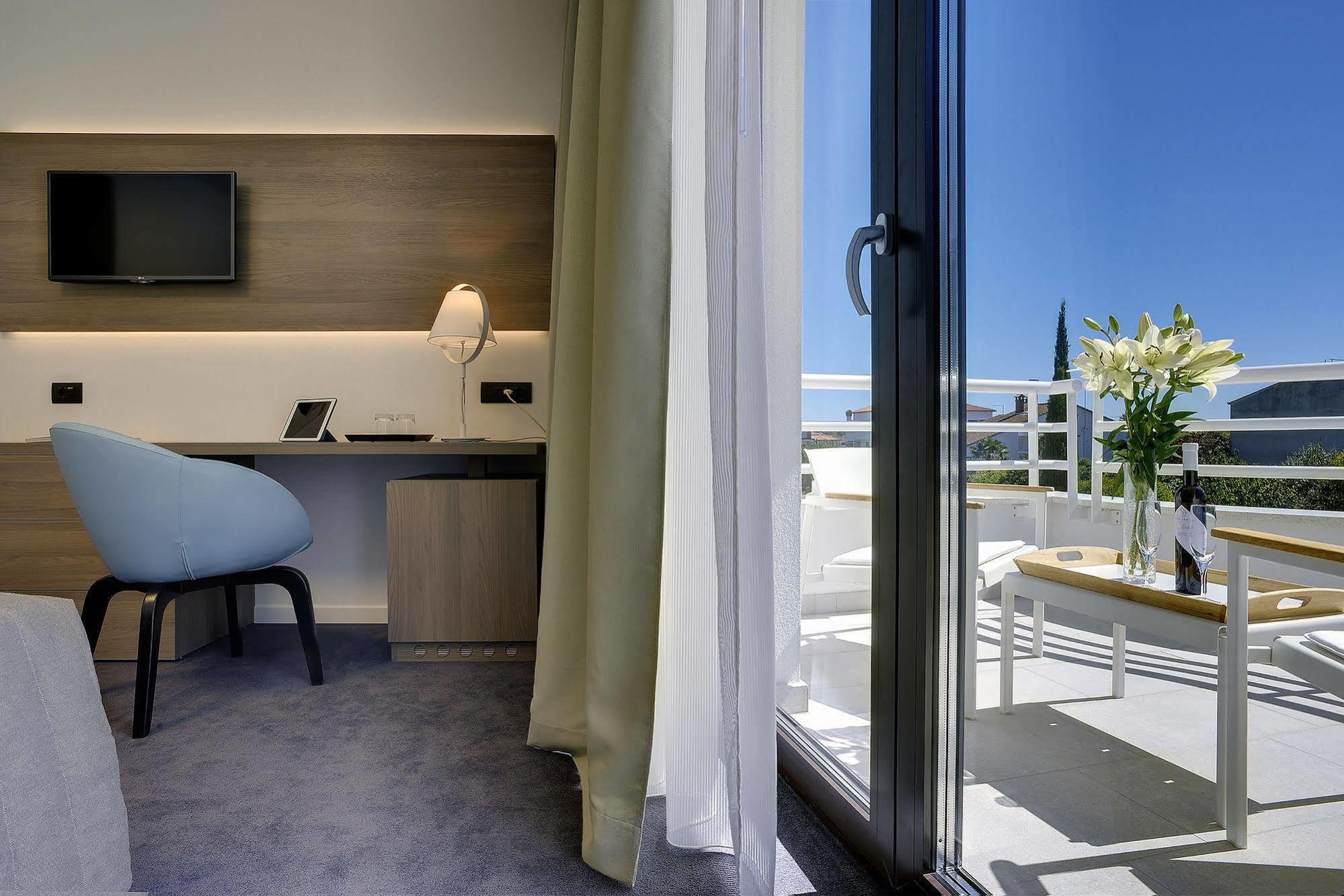 Residence Ρόβινι Εξωτερικό φωτογραφία